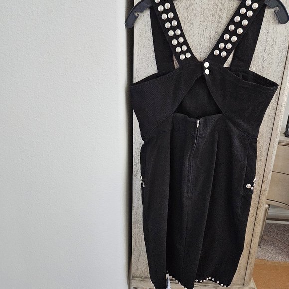 BRAND NEW KENDALL + KYLIE BLACK DRESS WITH ROUNDED SILVER STUDS IN SIZE MEDIUM - Picture 10 of 15